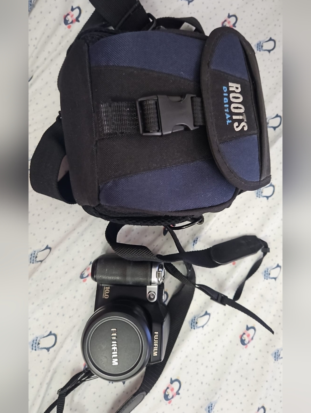 Fujifilm FinePix S8100fd 10.0 MP Black Digital Camera (working)